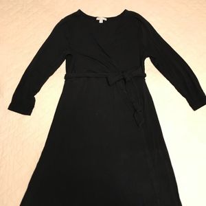 Gap black faux wrap maternity dress XS